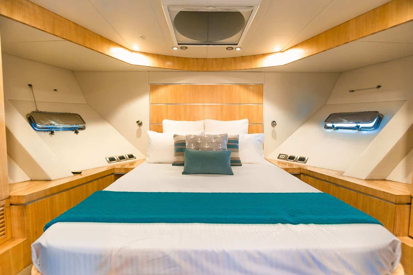guest bedroom yacht